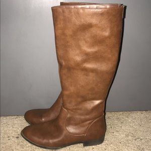 Brown boots